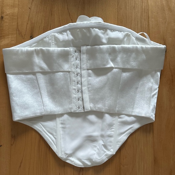 Meshki Margot Strapless Rose Corset - Picture 3 of 3